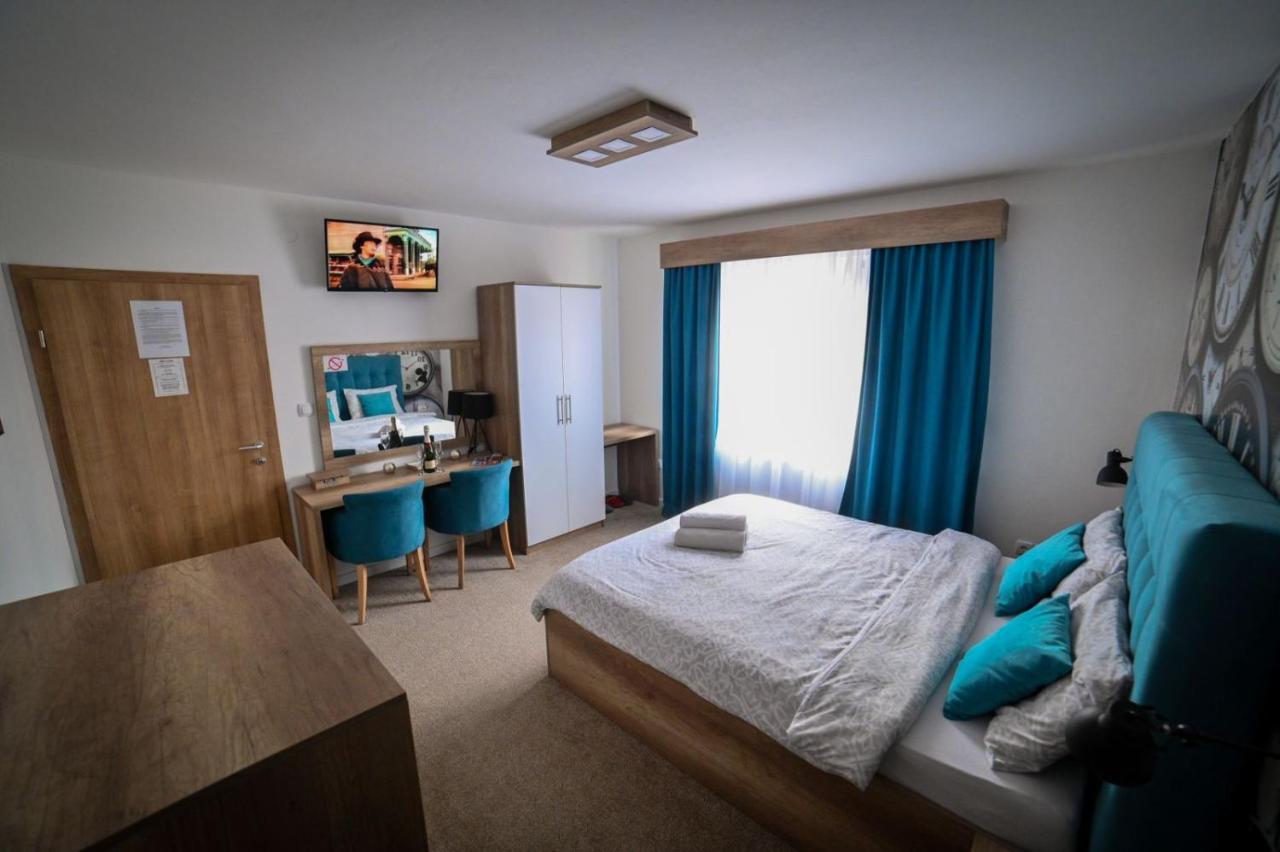 Studio Apartmani Emili Apartman Br 2 ビイェリナ エクステリア 写真